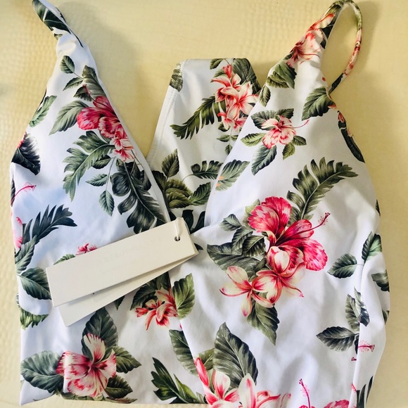 Elizabeth Jane Keyhole Back One-Piece Swimsuit XS - Picture 4 of 6